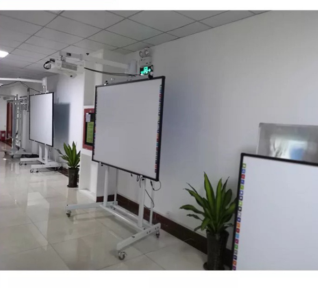 多媒体教学一体机为什么能够替代黑板和投影仪？